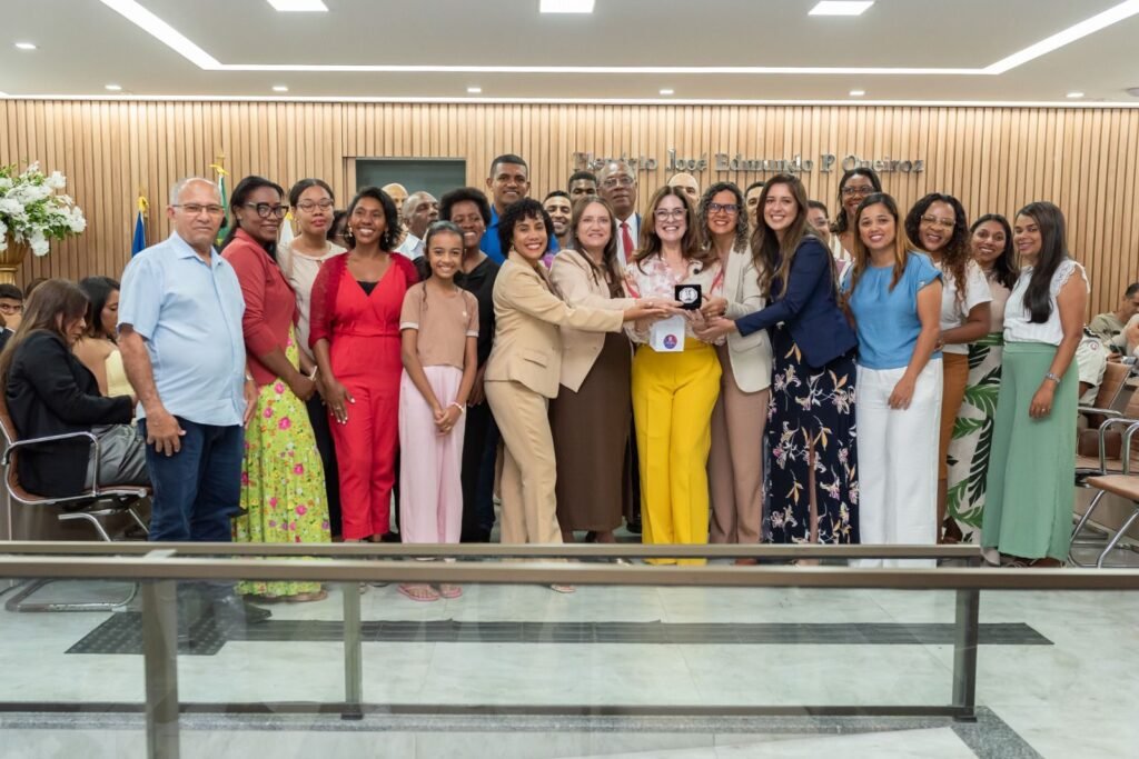 Sessão solene celebra Dia da Mulher e homenageia lideranças femininas em Santo Antônio de Jesus