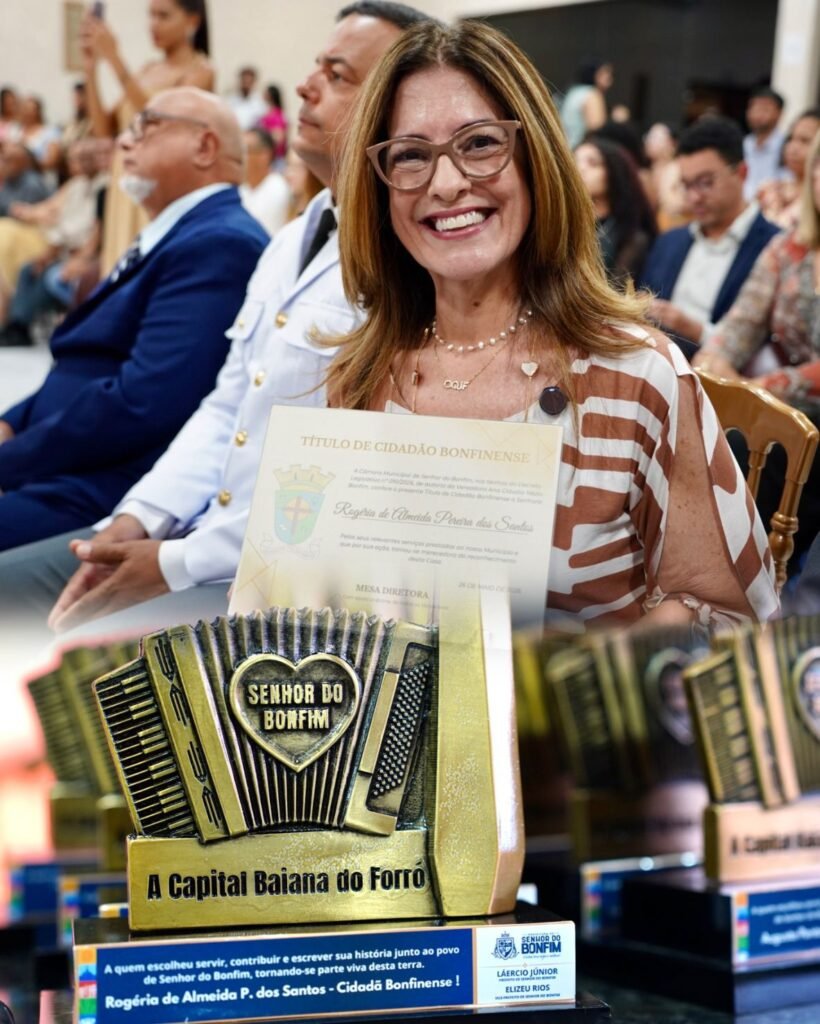 Deputada Rogéria Santos recebe Título de Cidadã Bonfinense em noite marcada por emoção e reconhecimento
